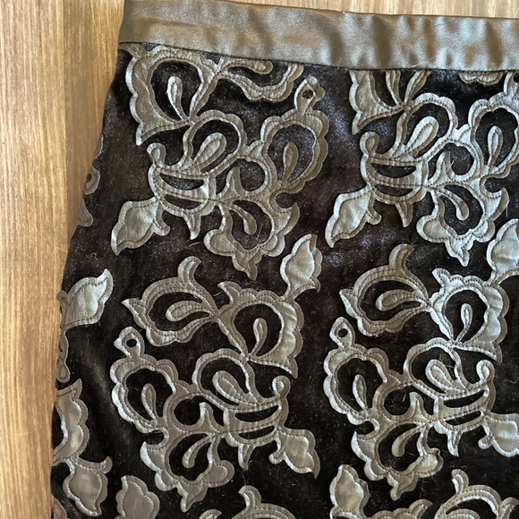 Embroidered Faux Leather & Silk Black Skirt - Picture 3 of 4